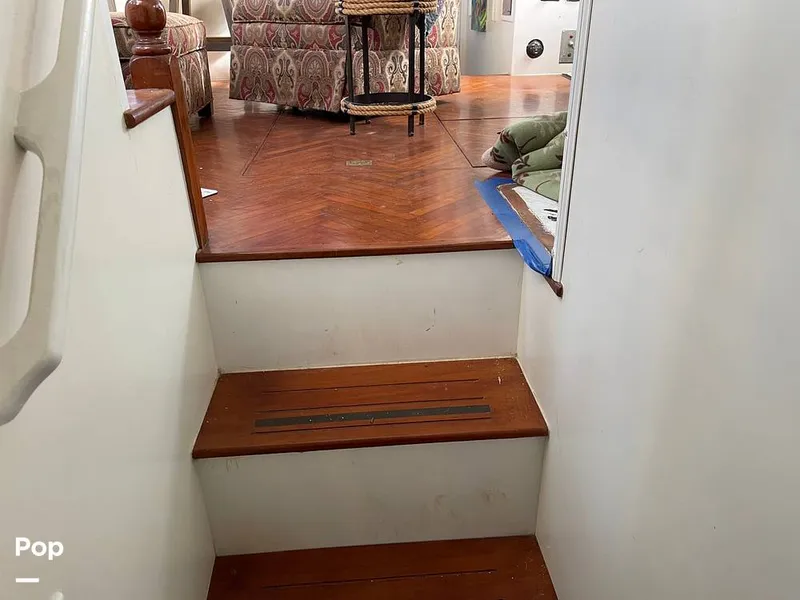 Slide: The Image of Sundeck 42 1984 - 15210757