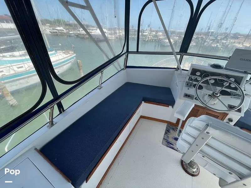 Slide: The Image of Passenger Bench Seating With Storage - 15265955