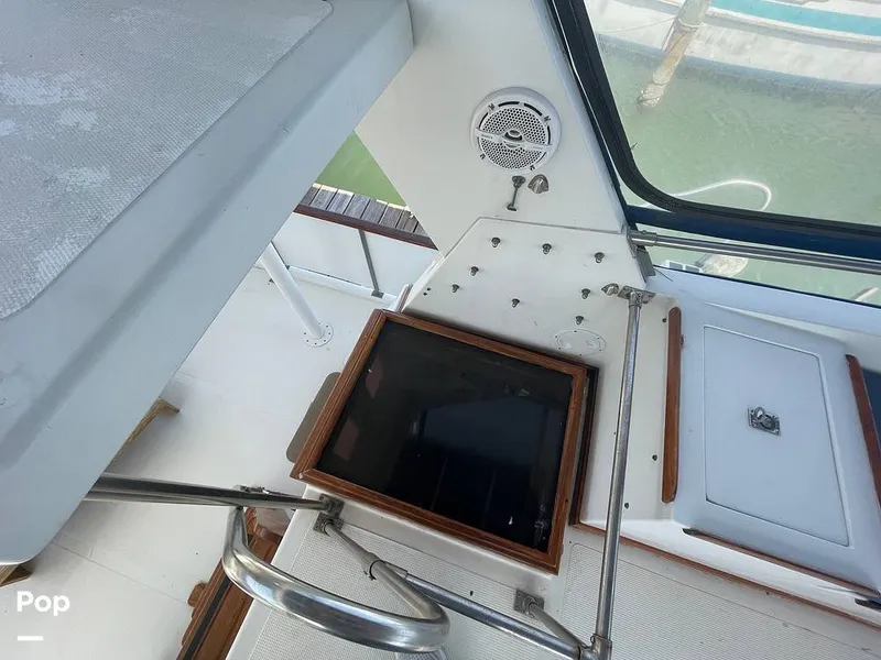 Slide: The Image of Sundeck 42 1984 - 15265963