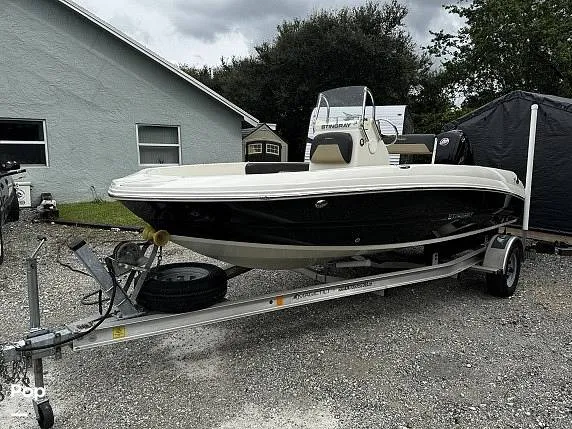 Slide: The Image of Stingray 186CC 2019 - 15282608