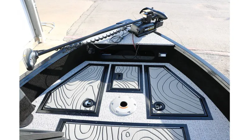 Slide: The Image of Smoker Craft Excursion 166 DC 2025 - 21