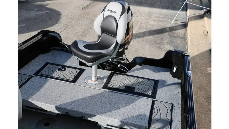 Slide: The Image of Smoker Craft Excursion 166 DC 2025 - 25