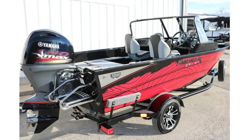 Slide: The Image of Smoker Craft Excursion 166 DC 2025 - 3