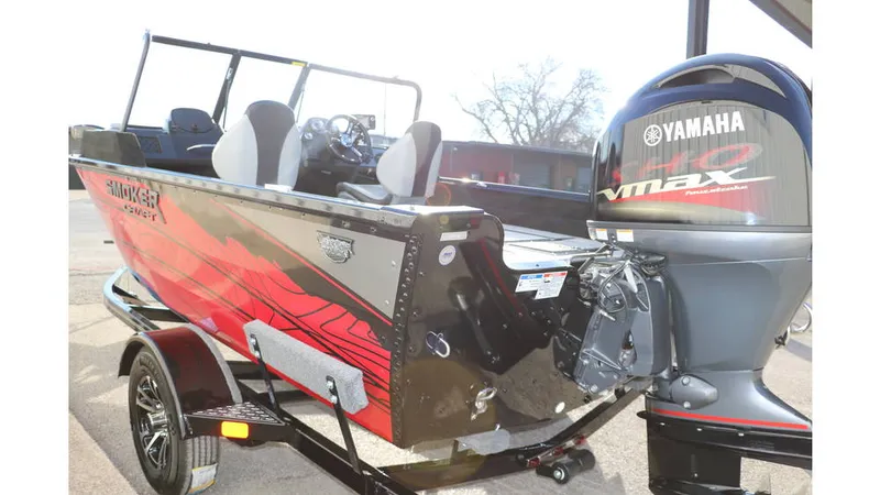 Slide: The Image of Smoker Craft Excursion 166 DC 2025 - 4