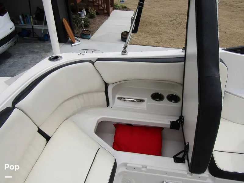 Slide: The Image of Stingray 231 DC 2023 - 15236096