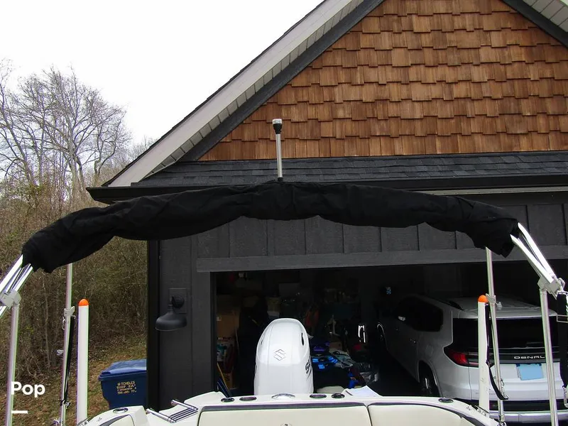 Slide: The Image of Stingray 231 DC 2023 - 15236200