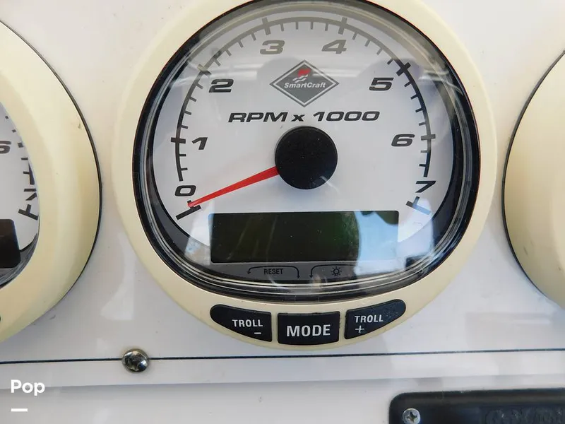 Slide: The Image of Tachometer - 15389913