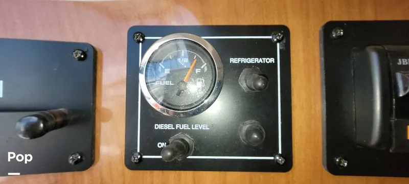 Slide: The Image of Triton 351xd 2007 - 15390001