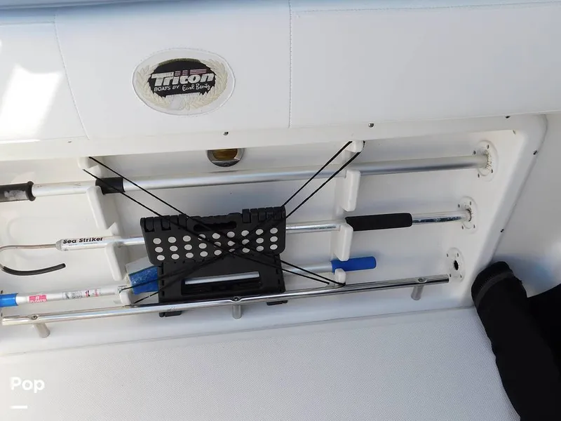 Slide: The Image of Under Gunwale Rod Storage - 15389898