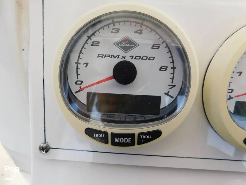 Slide: The Image of Tachometer - 15389911