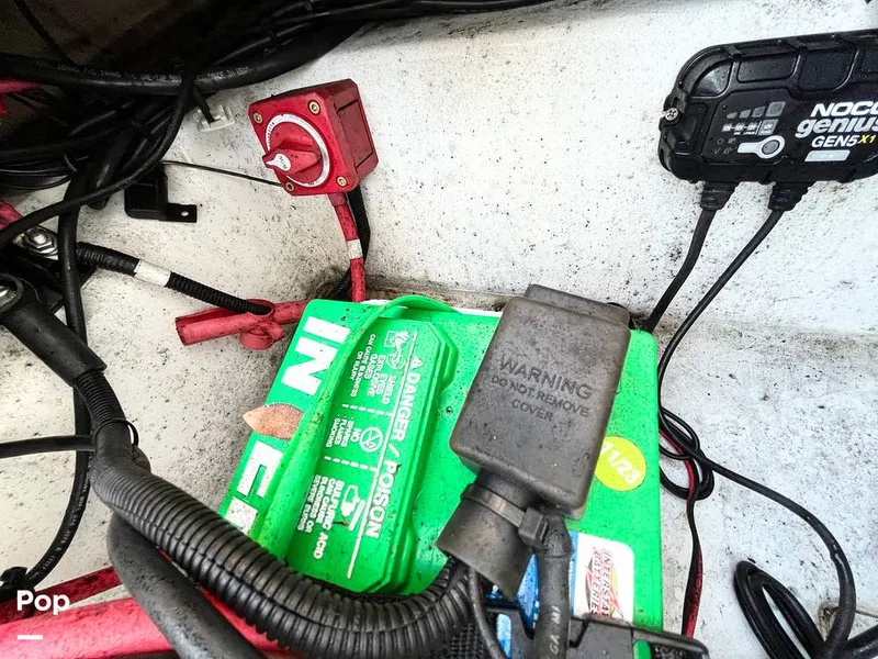 Slide: The Image of Battery Switch - 15233491