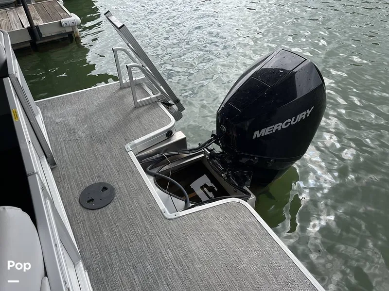 Slide: The Image of Godfrey Sweetwater 2286SB 2024 - 15214141