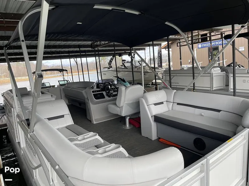 Slide: The Image of Godfrey Sweetwater 2286SB 2024 - 15214143