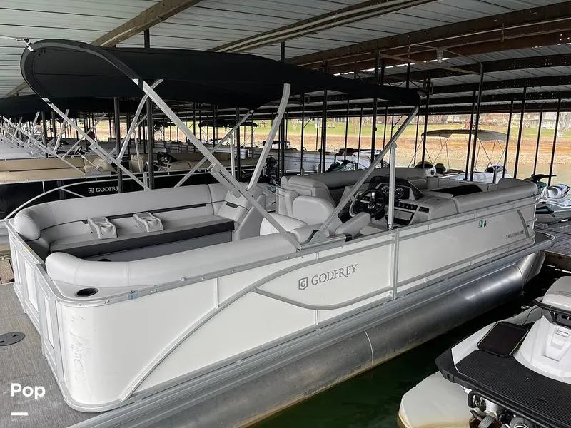 Slide: The Image of Godfrey Sweetwater 2286SB 2024 - 15214145