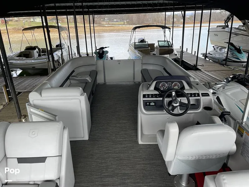 Slide: The Image of Godfrey Sweetwater 2286SB 2024 - 15214168