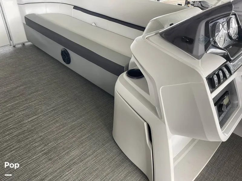 Slide: The Image of Godfrey Sweetwater 2286SB 2024 - 15214178