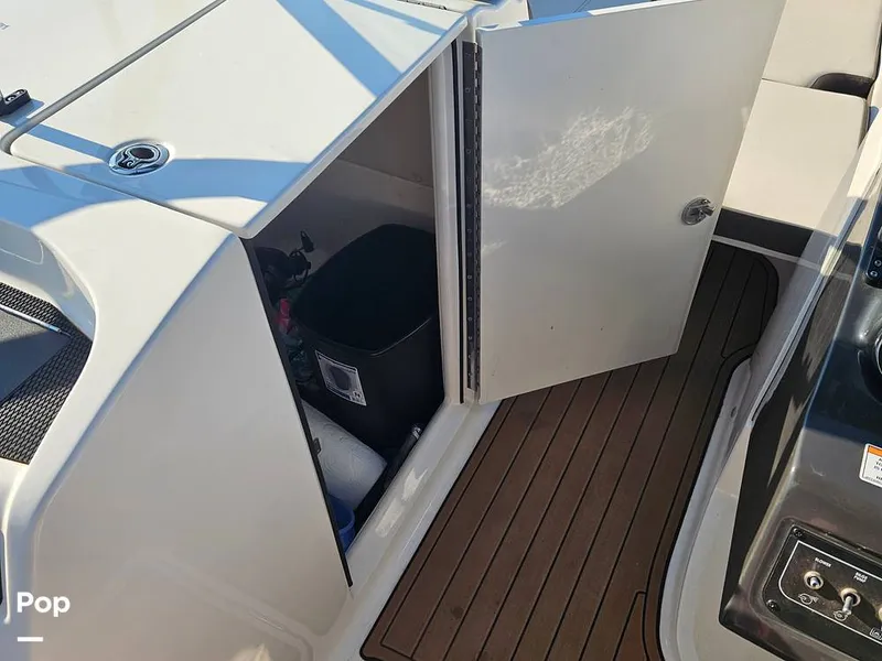 Slide: The Image of Bayliner VR6 BR 2019 - 16483893
