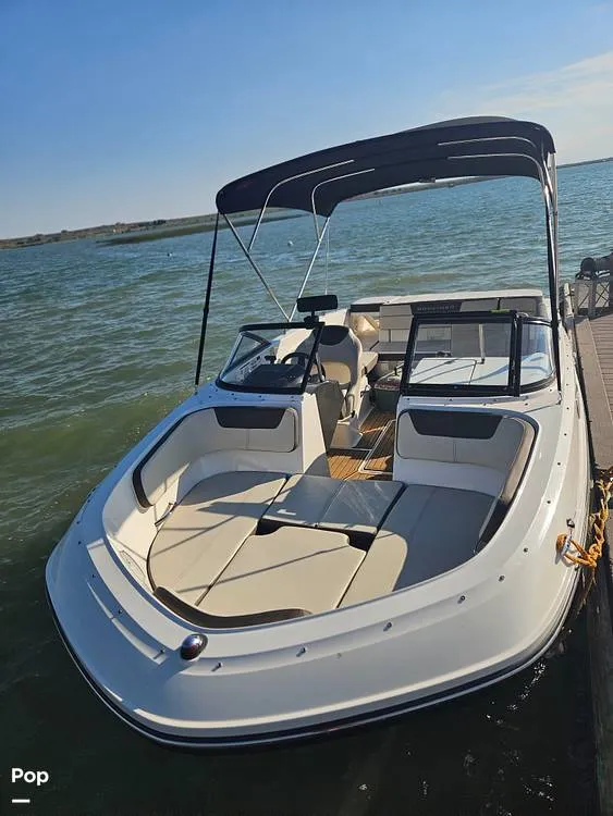 Slide: The Image of Bayliner VR6 BR 2019 - 16483885