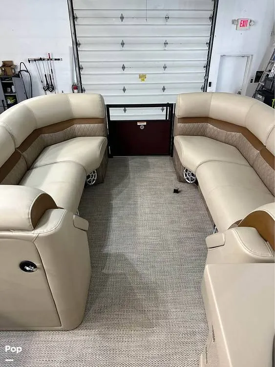 Slide: The Image of Godfrey Pontoon San Pan 2500 WB 2018 - 15212860