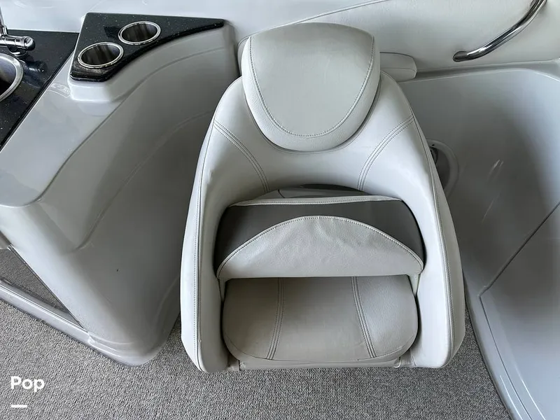 Slide: The Image of Crownline Boats 300LS 2008 - 15591462