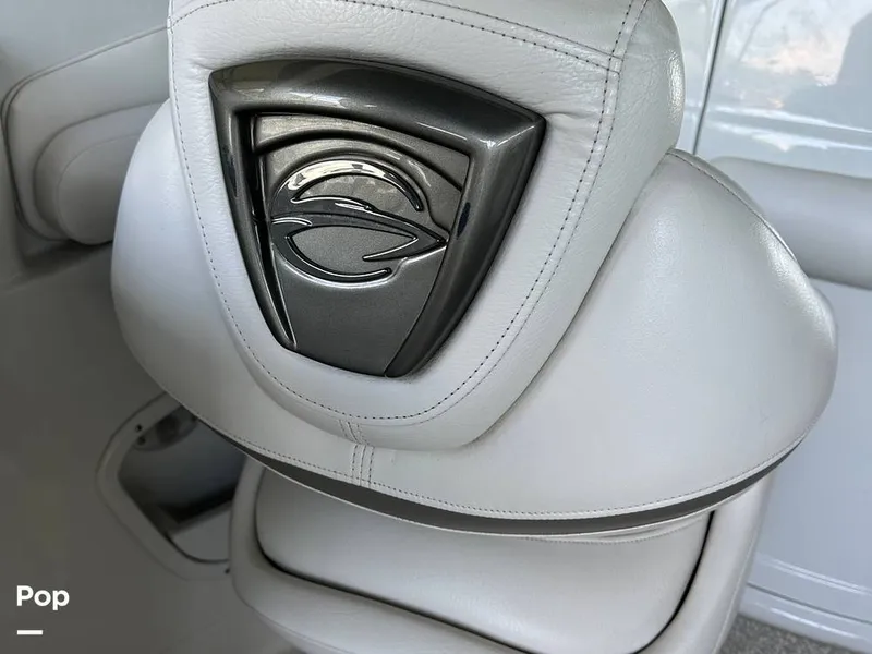 Slide: The Image of Crownline Boats 300LS 2008 - 15591466