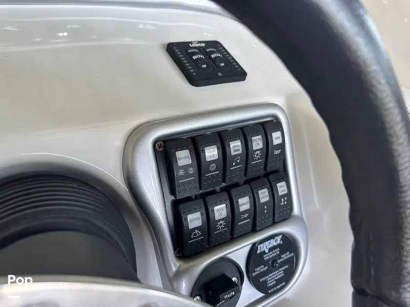 Slide: The Image of Crownline Boats 300LS 2008 - 15591473