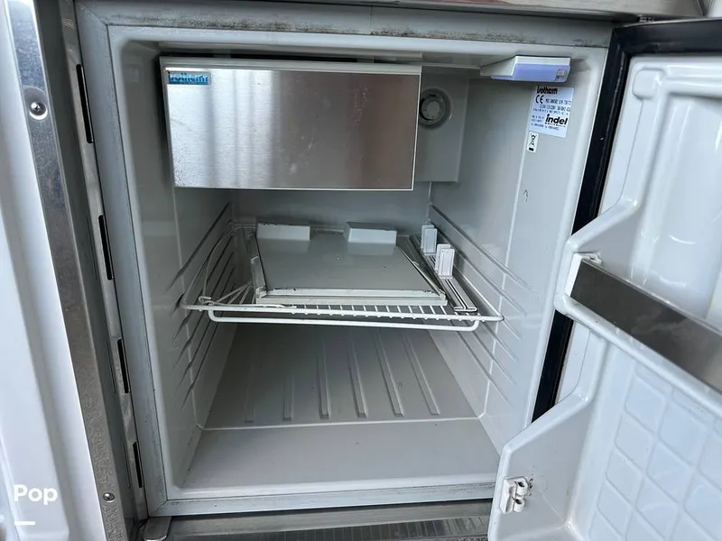 Slide: The Image of Crownline Boats 300LS 2008 - 15591504