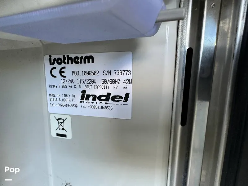 Slide: The Image of Crownline Boats 300LS 2008 - 15591505