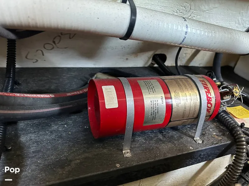 Slide: The Image of Crownline Boats 300LS 2008 - 15591512