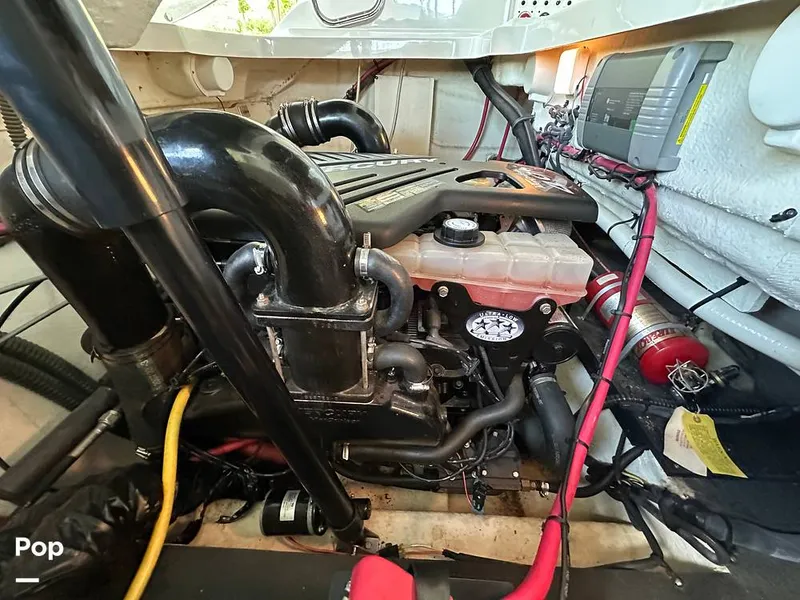 Slide: The Image of Crownline Boats 300LS 2008 - 15591520