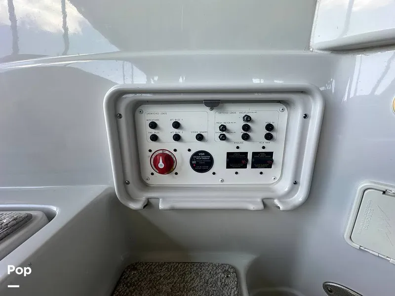 Slide: The Image of Crownline Boats 300LS 2008 - 15591534