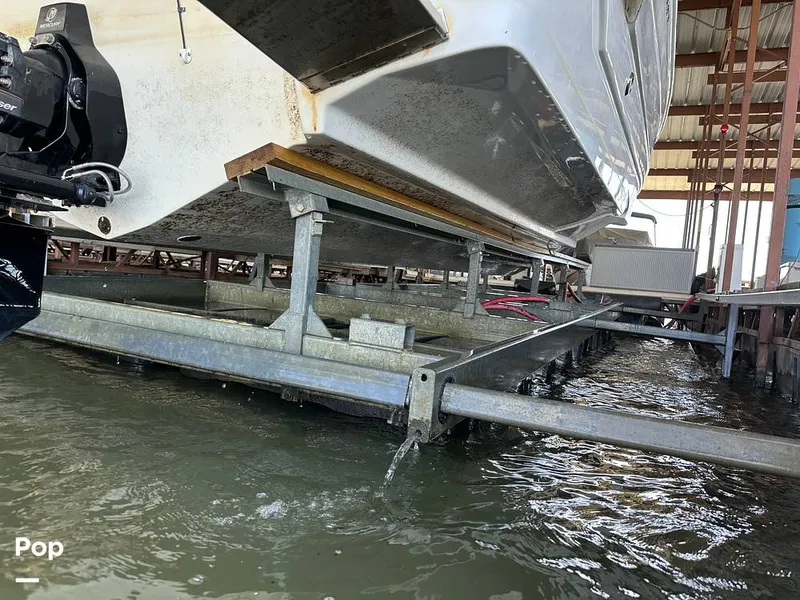 Slide: The Image of Crownline Boats 300LS 2008 - 15591543