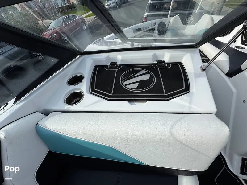 Slide: The Image of Tige Z1 2022 - 15246753