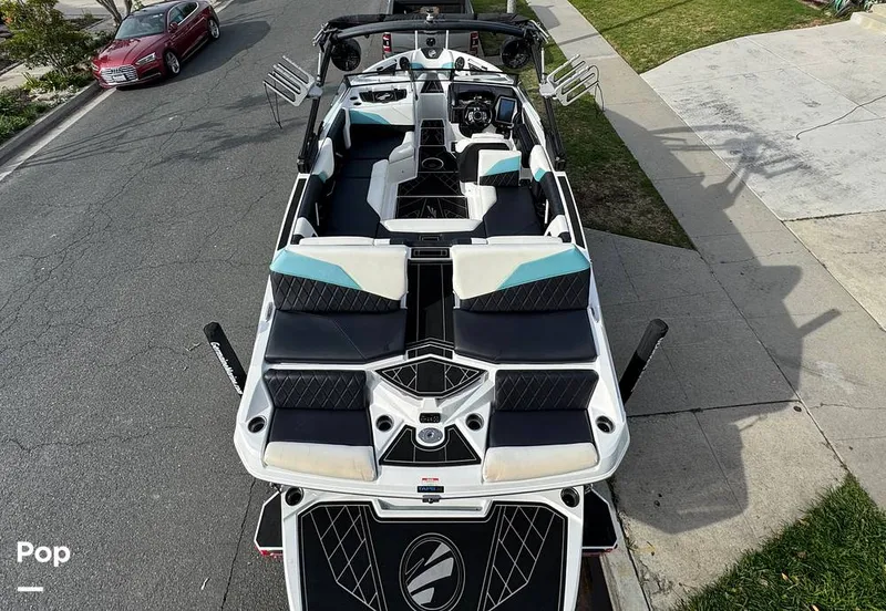 Slide: The Image of Tige Z1 2022 - 15248447