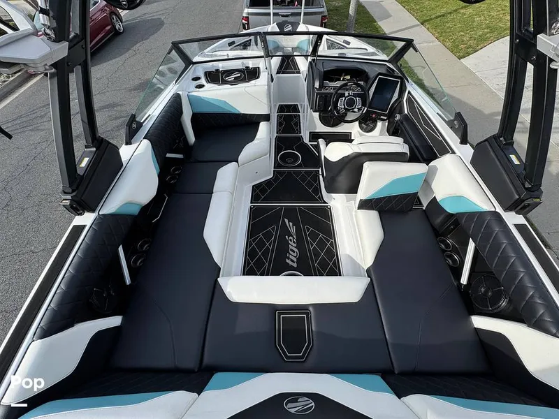 Slide: The Image of Tige Z1 2022 - 15246743