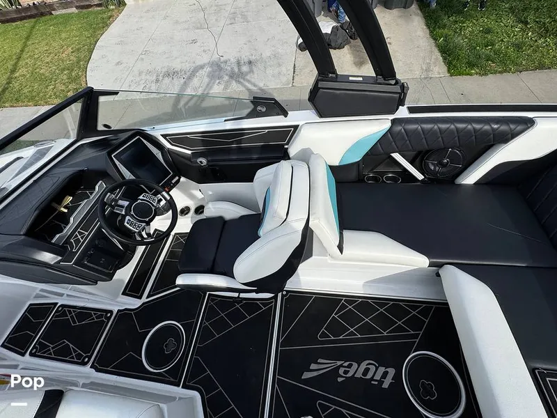 Slide: The Image of Tige Z1 2022 - 15246749