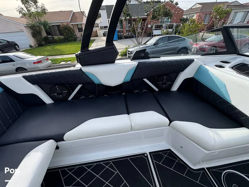 Slide: The Image of Tige Z1 2022 - 15246759