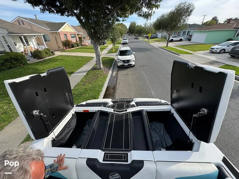 Slide: The Image of Tige Z1 2022 - 15246774