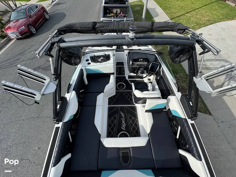 Slide: The Image of Tige Z1 2022 - 15246741