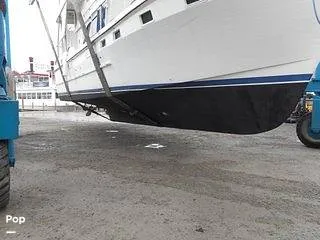 Slide: The Image of Present Yachts 42 Sundeck 1986 - 15253792
