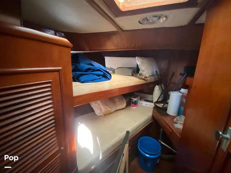 Slide: The Image of Present Yachts 42 Sundeck 1986 - 15267884