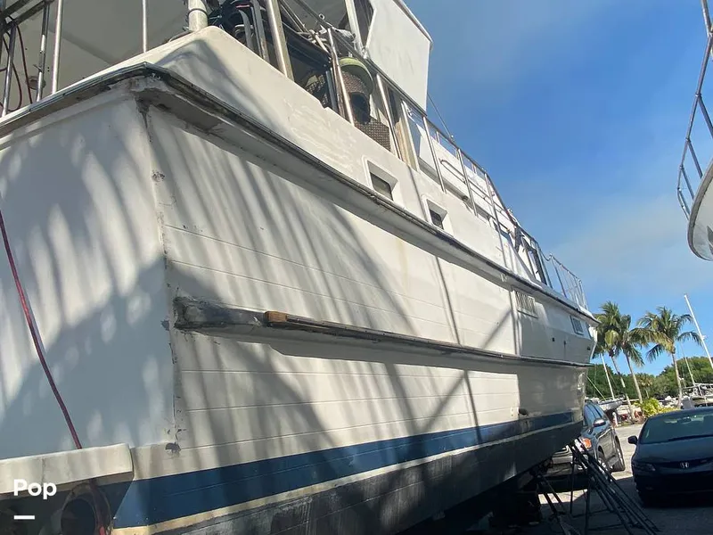 Slide: The Image of Present Yachts 42 Sundeck 1986 - 15268525
