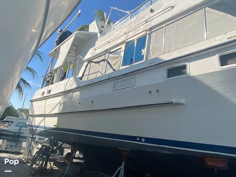 Slide: The Image of Present Yachts 42 Sundeck 1986 - 15268530