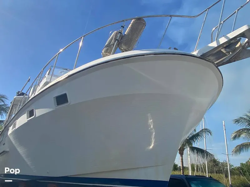 Slide: The Image of Present Yachts 42 Sundeck 1986 - 15268532