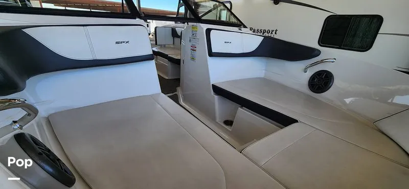 Slide: The Image of Sea Ray SPX210 2016 - 15256122