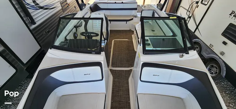 Slide: The Image of Sea Ray SPX210 2016 - 15256134