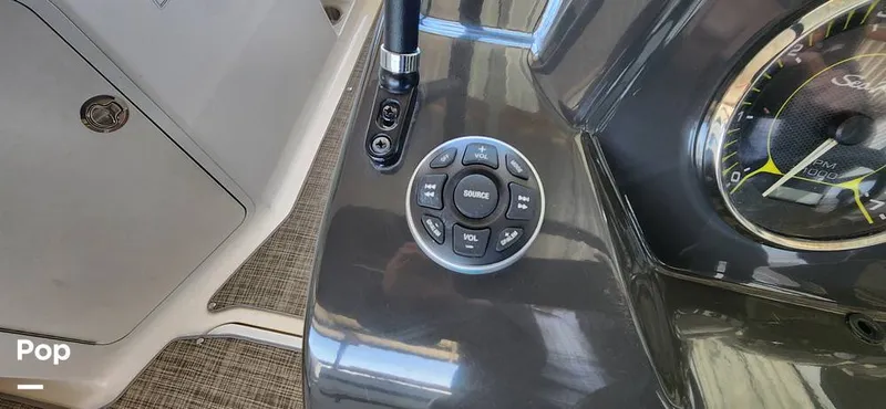 Slide: The Image of Sea Ray SPX210 2016 - 15256143