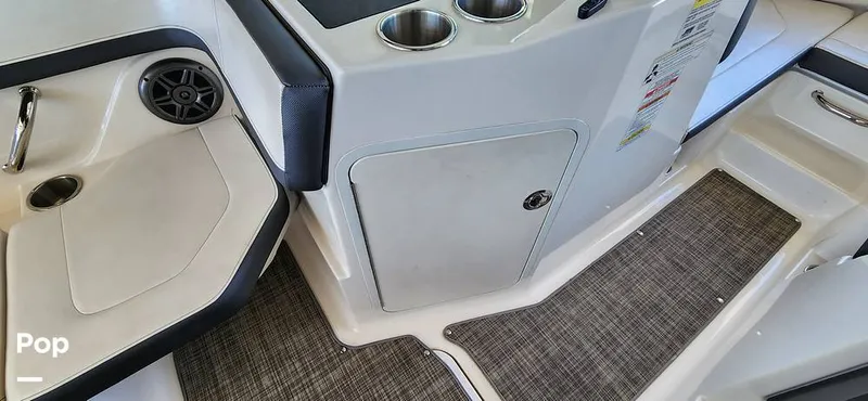 Slide: The Image of Sea Ray SPX210 2016 - 15256149