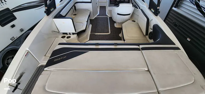 Slide: The Image of Sea Ray SPX210 2016 - 15256178