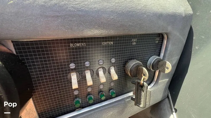 Slide: The Image of Sea Ray Pachanga 32 1987 - 15243752